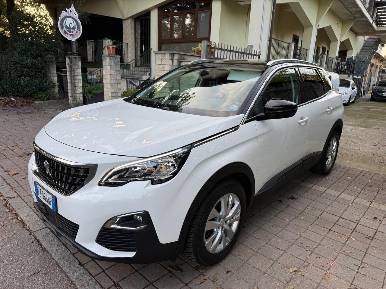 Peugeot 3008 BlueHDi 130 S&S Business