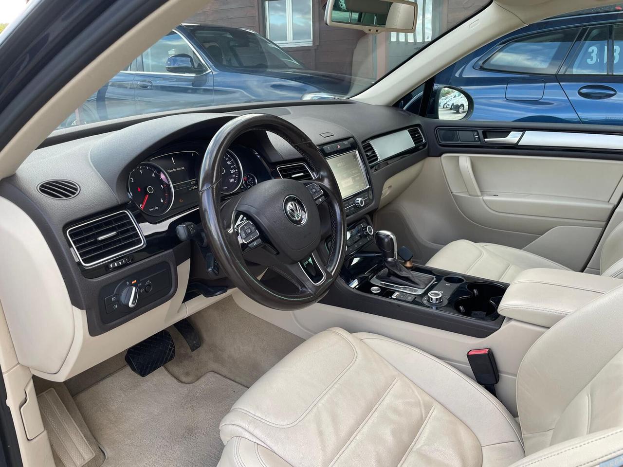 Volkswagen Touareg 3.0 TDI 245 CV tiptronic BlueMotion Techn. Executive