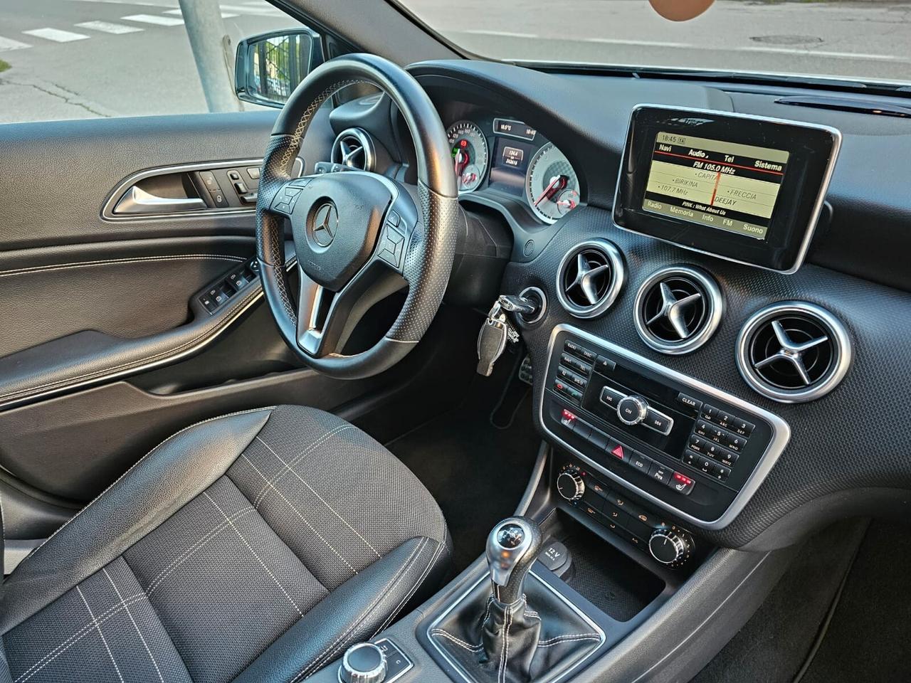 Mercedes-benz A 200 CDI 136cv Sport*Pelle*Bi-Xeno*18*Camera*