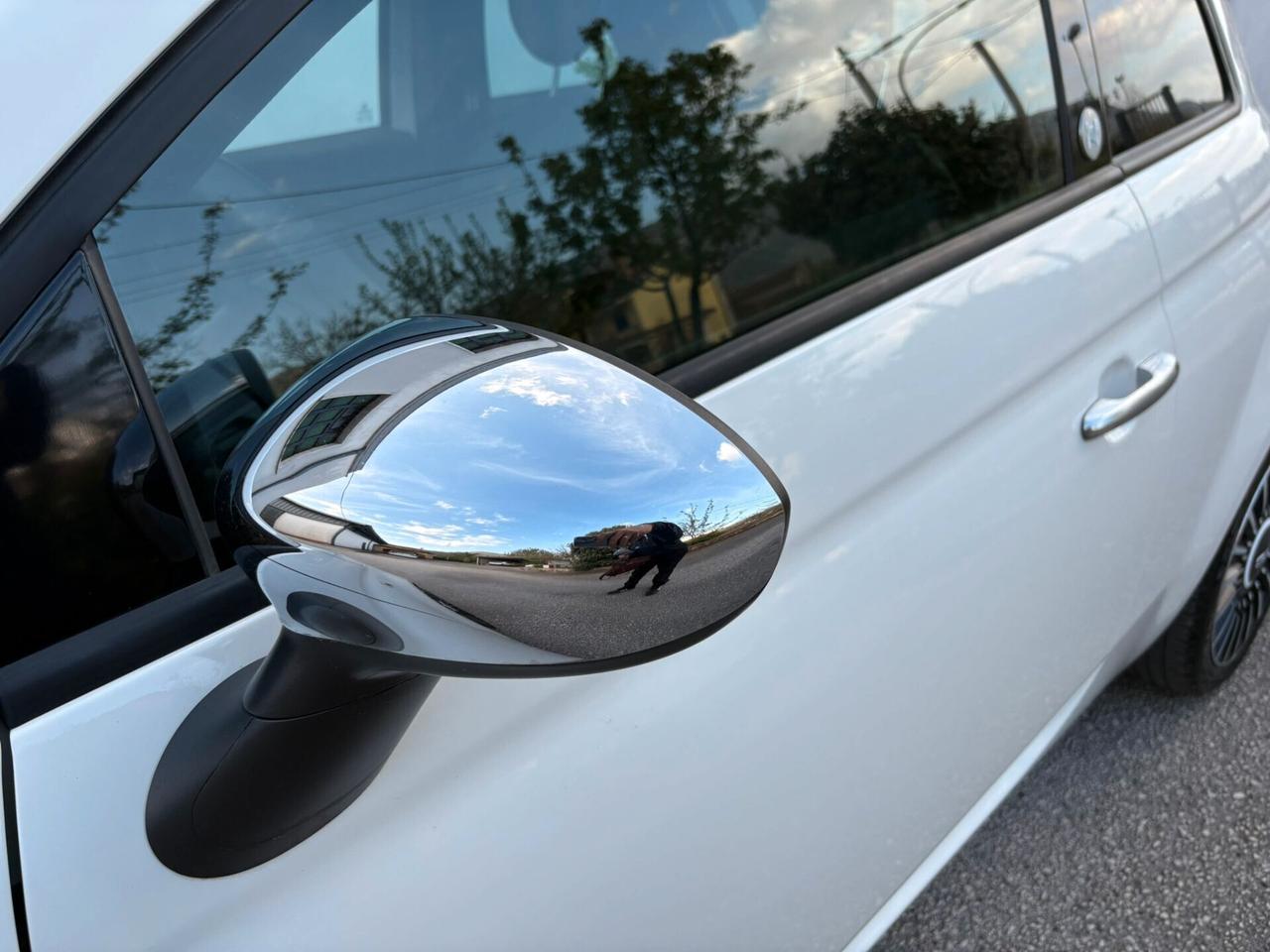 Fiat 500 1.0 Hybrid Launch Edition