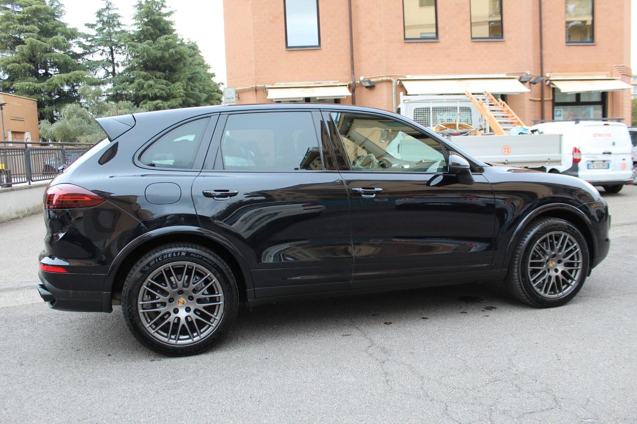 Porsche Cayenne 3.0 Diesel Platinum Edition