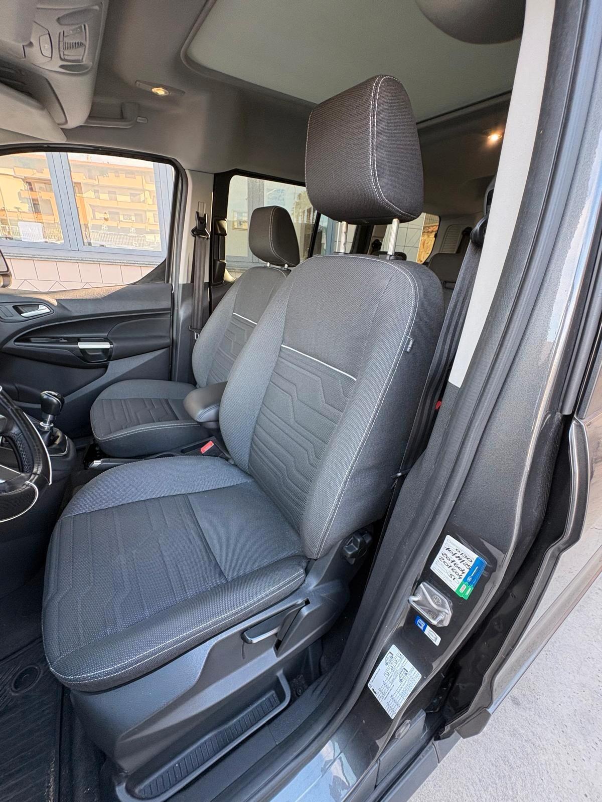 Ford Tourneo Connect Connect7 1.5 TDCi 120 CV Titanium 2016