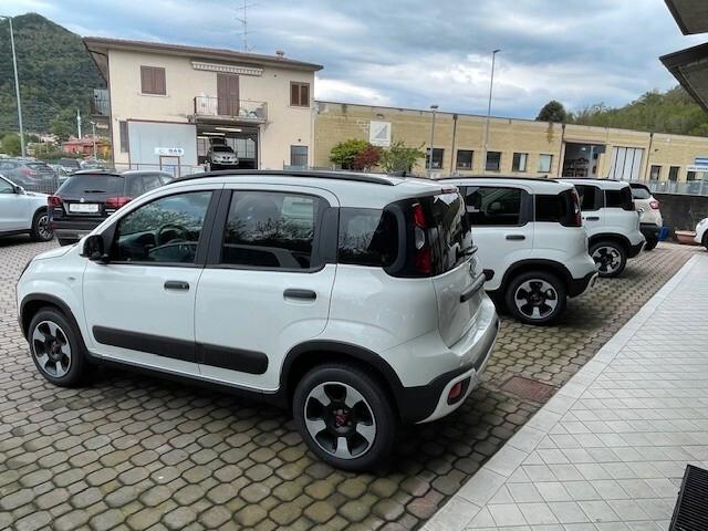 Fiat Panda Cross 1.0 FireFly S&S Hybrid 70 cv -Disponibili in vari colori!!