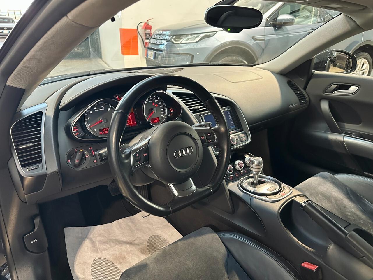 Audi R8 4.2 V8 FSI quattro R tronic - tagliandi STUPENDA!!