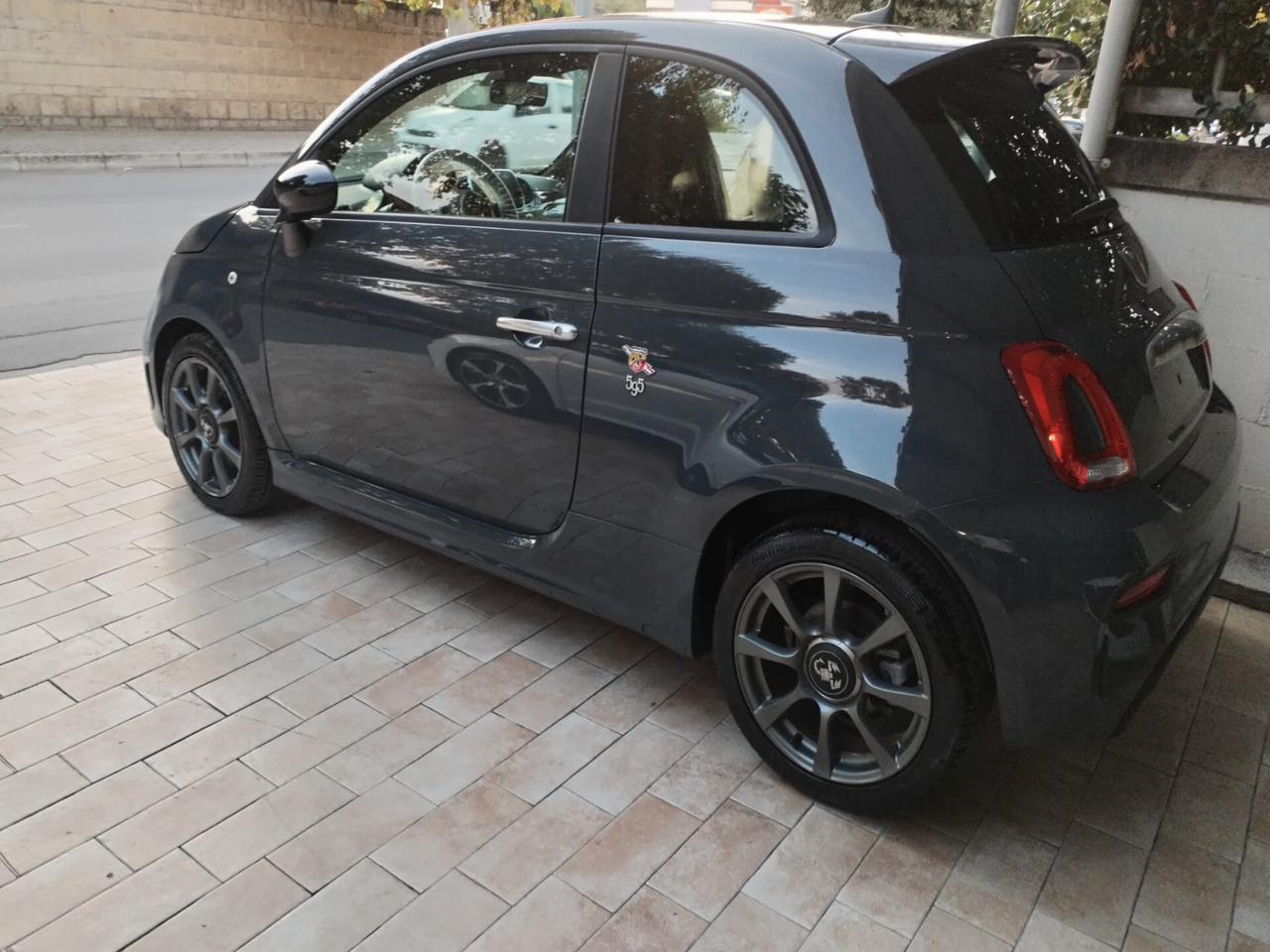 Abarth 595 1.4 Turbo T-Jet 145 CV