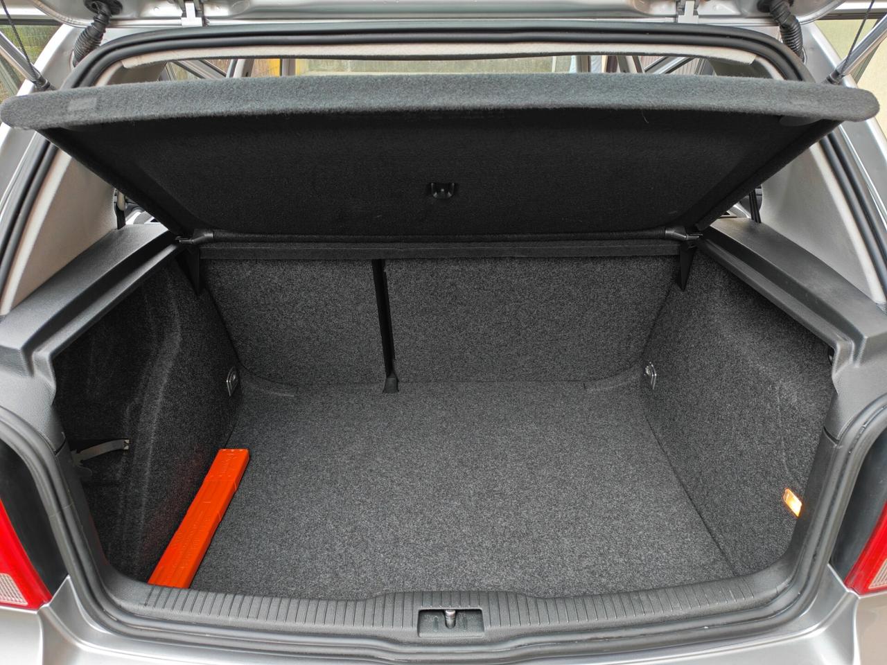 Volkswagen Golf 1.6 BENZINA 105cv Highline / 81.000km