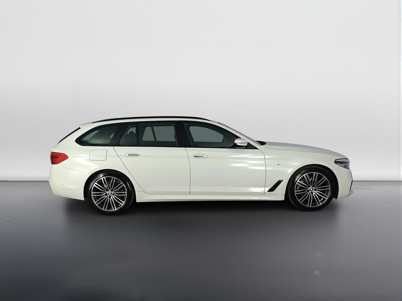 BMW Serie 5 G31 2017 Touring - 520d Touring xdrive Msport auto