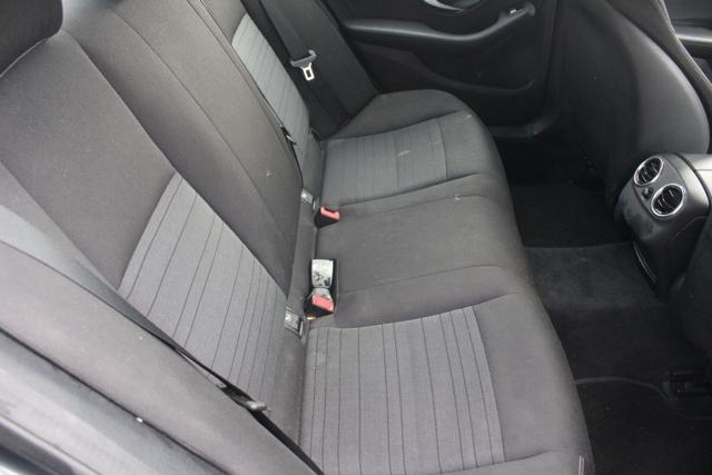 MERCEDES-BENZ C 180 d Auto Business