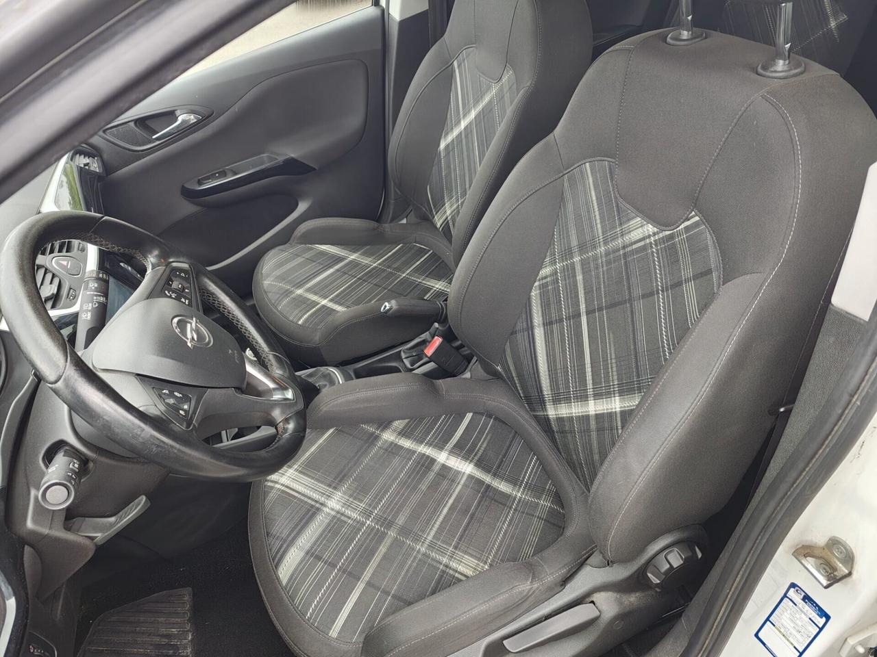 Opel Corsa 1.4 90CV GPL Tech 5 porte b-Color