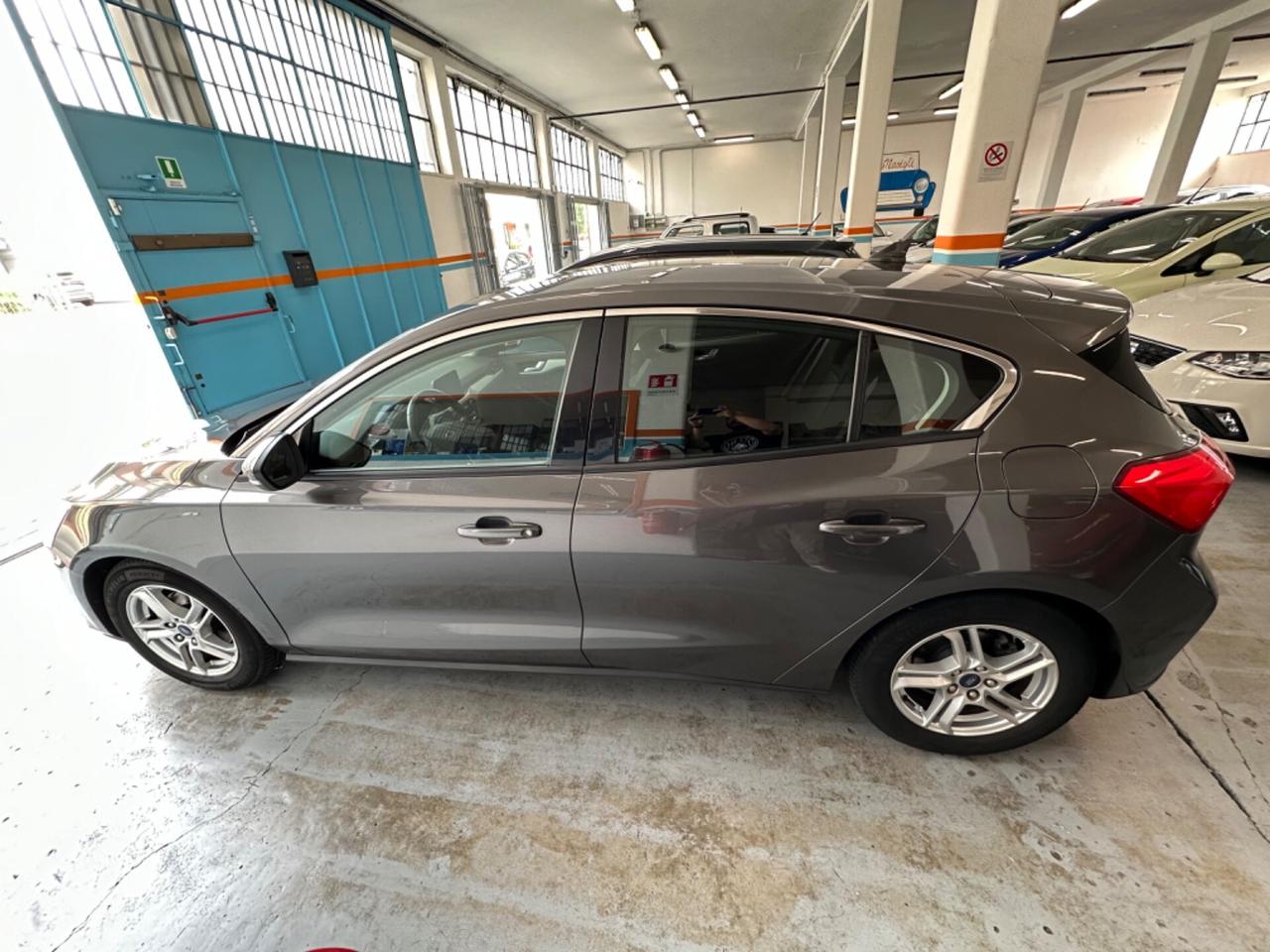 Ford Focus 1.0 EcoBoost 100 CV 5p. Business - Navy