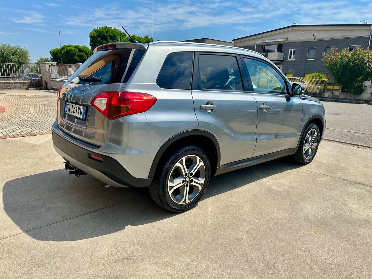 Suzuki Vitara 1.6 GPL VVT A/T V-Top