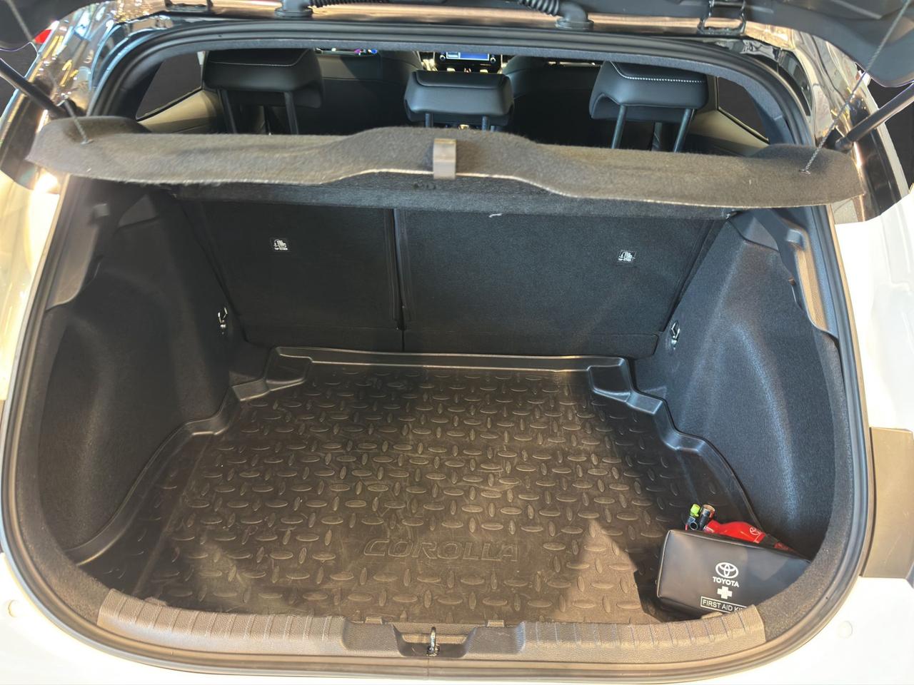 Toyota Corolla 1.8h STYLE cvt