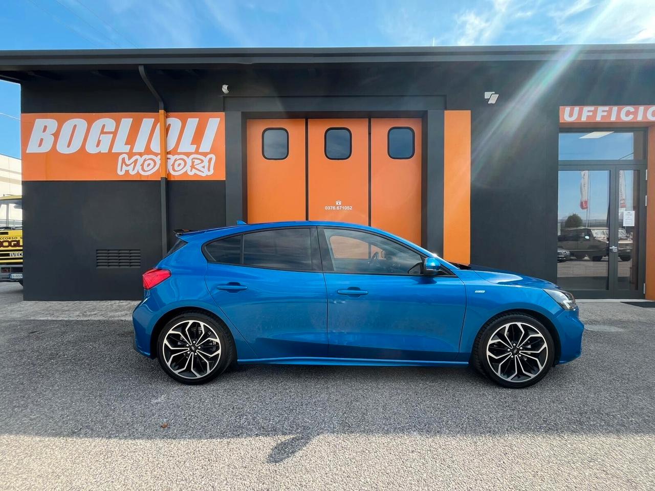 Ford Focus 1.5 EcoBlue 120 CV ST-Line Head-Up display