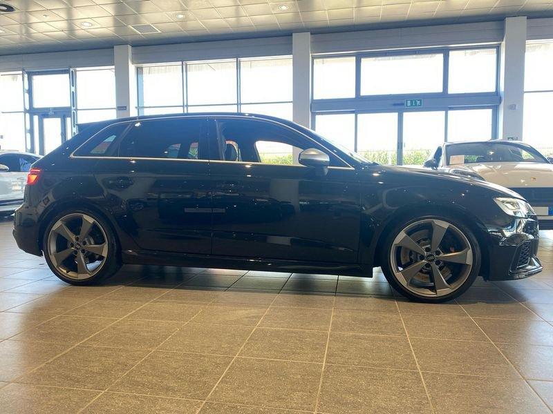 Audi A3 RS 3 SportBack TFSI quattro