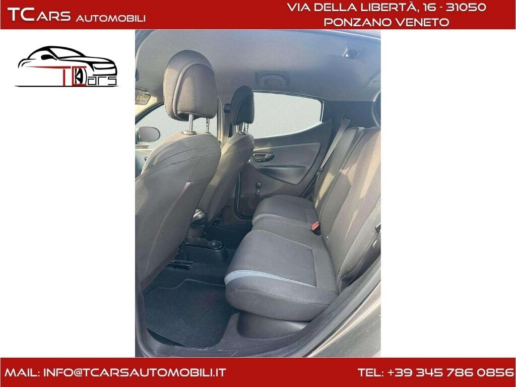 LANCIA YPSILON 1.2 BENZINA-NEOPATENTE-CINGHIA NUOV