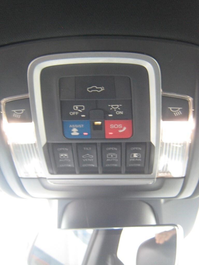 Dodge RAM 1500 LIMITED BLACK EDITION 5.7 V8