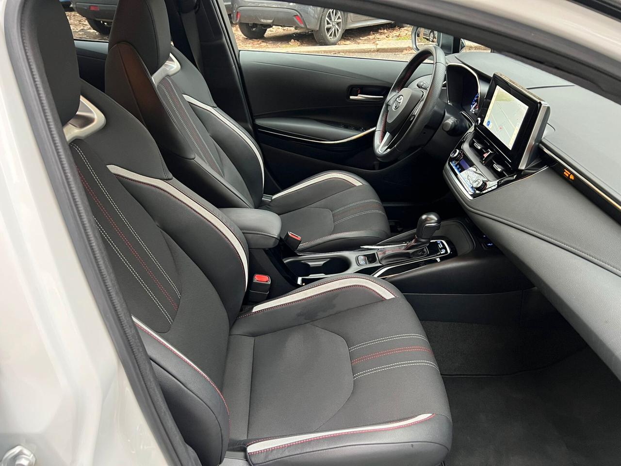 Toyota Corolla GR SPORT 1.8 Hybrid