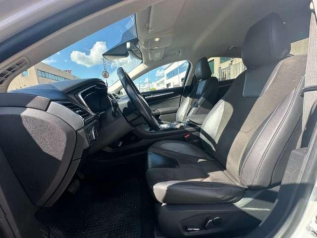 Ford Mondeo Full Hybrid 2.0 187 CV eCVT 4 porte Titanium Busin
