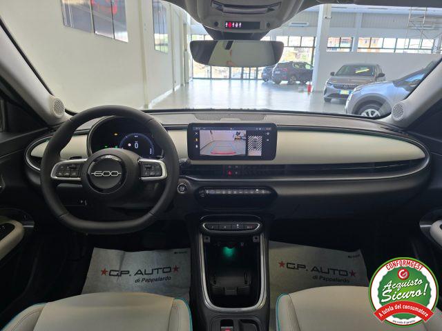 FIAT 600 Hybrid DCT MHEV La Prima