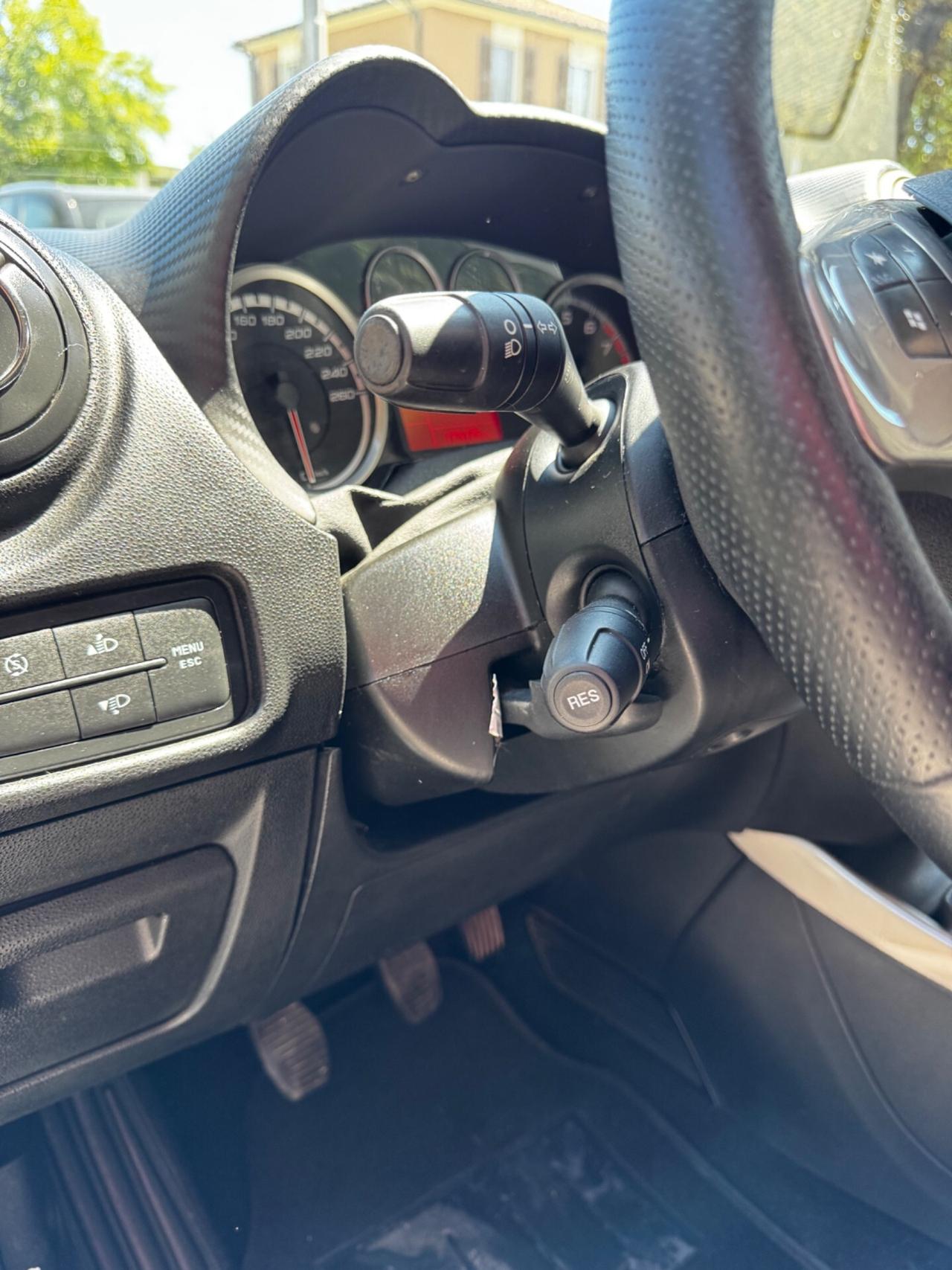 Alfa Romeo MiTo 1.4 105 CV M.air S&S Distinctive Sport Pack