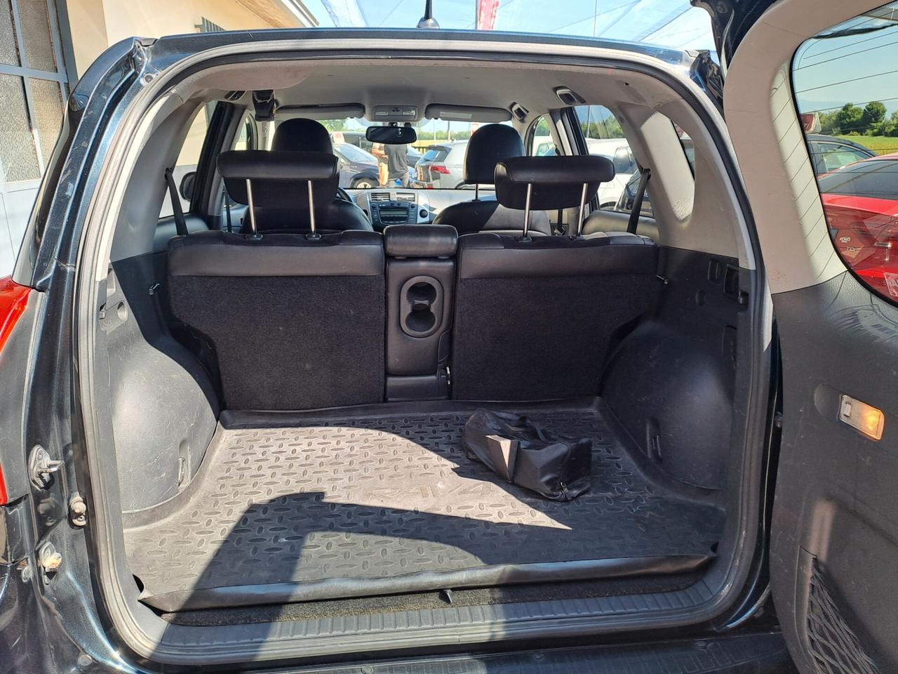 Toyota RAV 4 RAV4 Crossover 2.2 D-Cat A/T 150 CV Executive