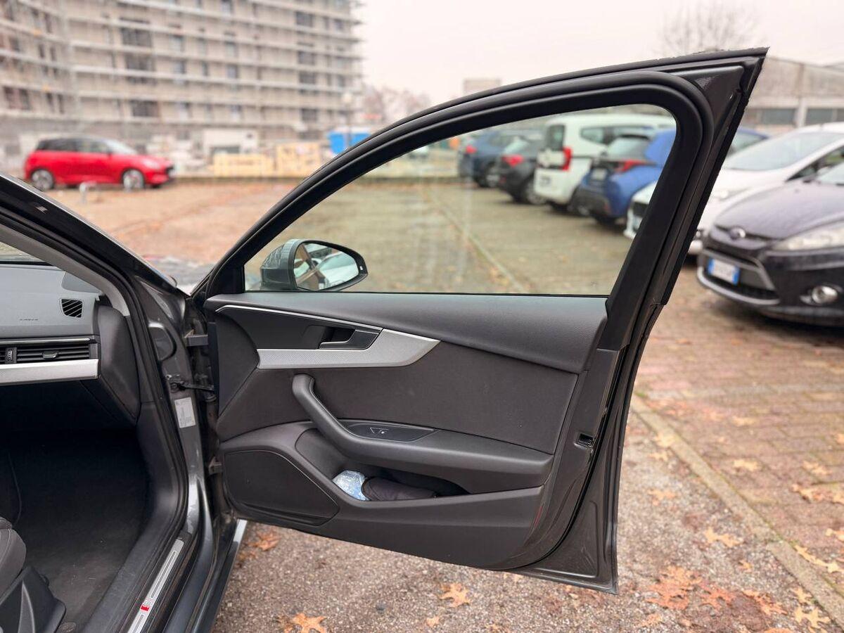 Audi A4 Avant 40 2.0 tdi S line edition 190cv s-tronic