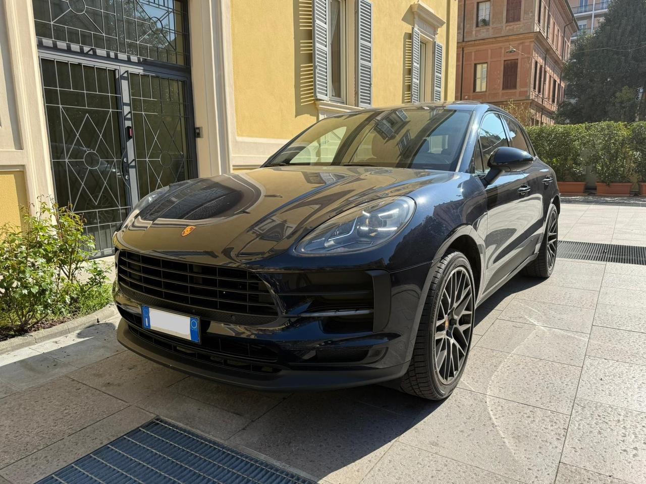 Porsche Macan 2.0 Tetto Pano FULL OPTIONAL IVA ESPOSTA