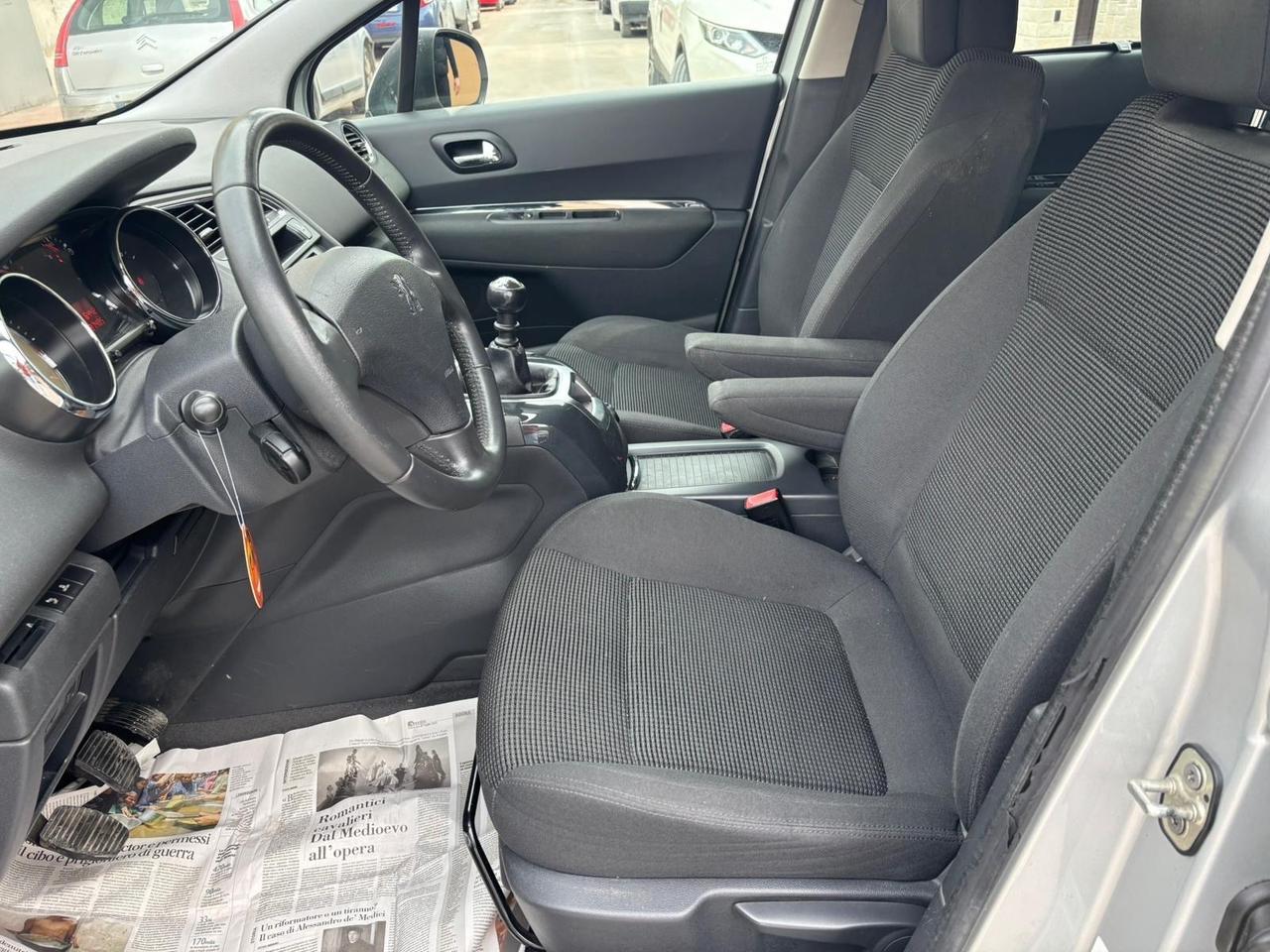 Peugeot 5008 1.6 HDi 112CV Allure