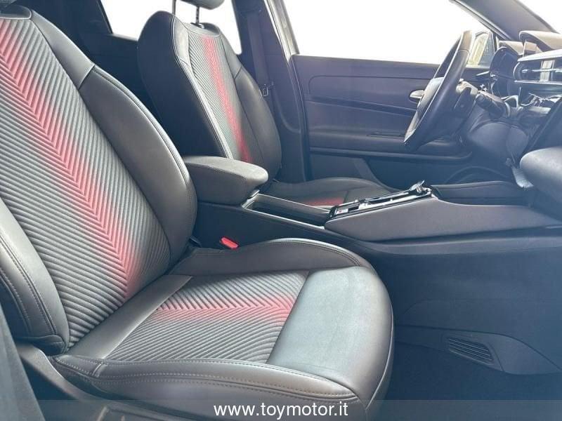 Alfa Romeo Junior 1.2 136 CV Hybrid eDCT6 Speciale