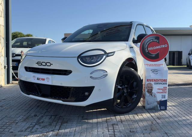 FIAT 600 1.2 hybrid Sport 145cv auto