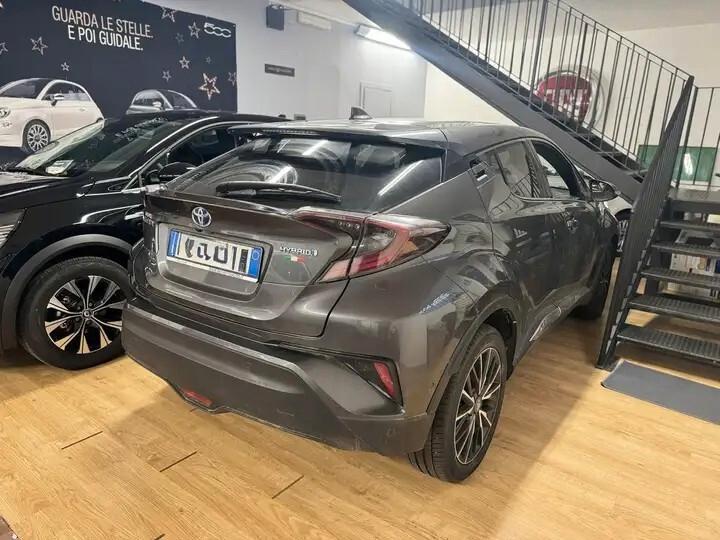 Toyota C-HR 1.8 Hybrid E-CVT Lounge