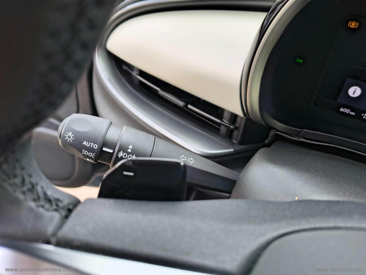 FIAT 600 Hybrid MHEV La Prima