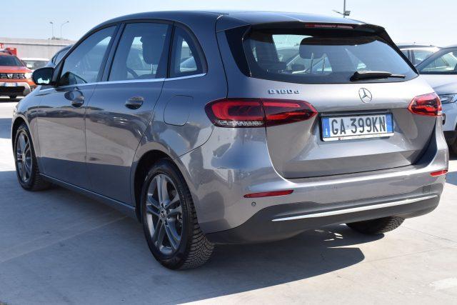 MERCEDES-BENZ B 180 d Business Extra *NAVIGATORE*