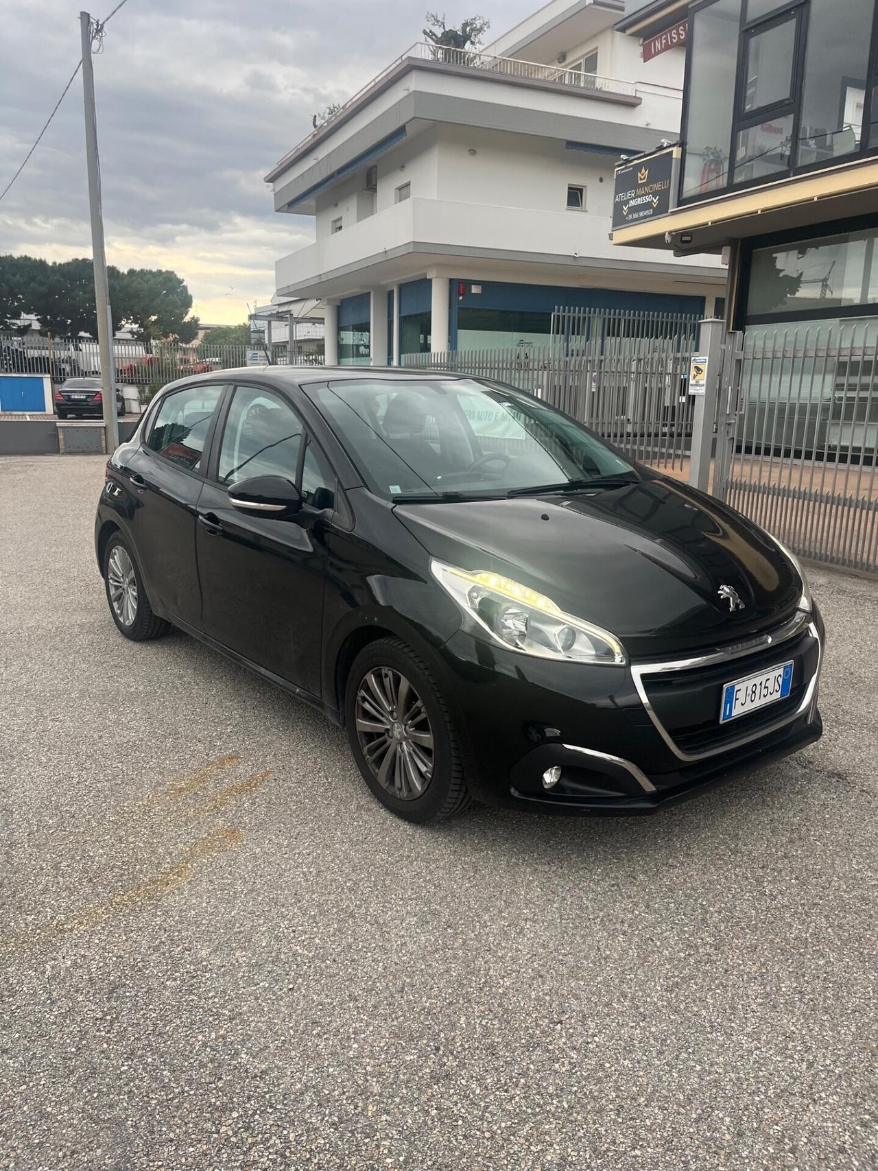 Peugeot 208 PureTech 82 3 porte Active