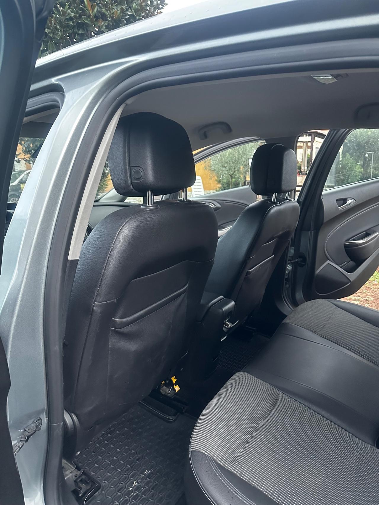 Opel Astra 1.7 CDTI 125CV 5 porte Cosmo