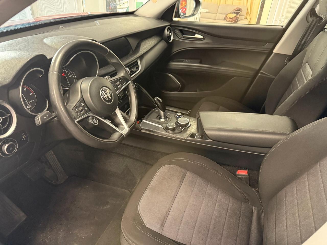 Alfa Romeo Stelvio 2.2 Turbodiesel 160 CV AT8 RWD Business