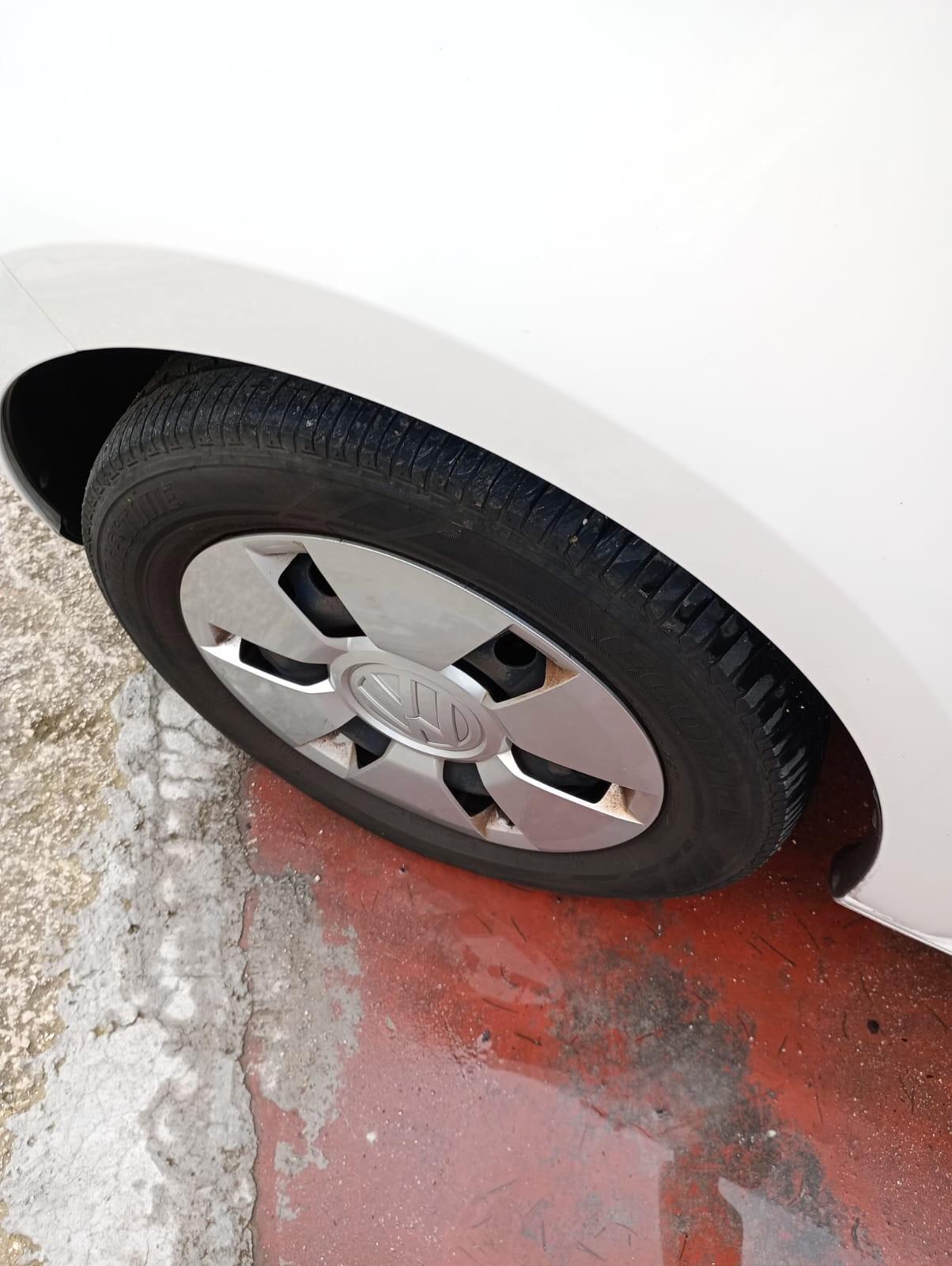 Volkswagen up! 1.0 bluemotion tech