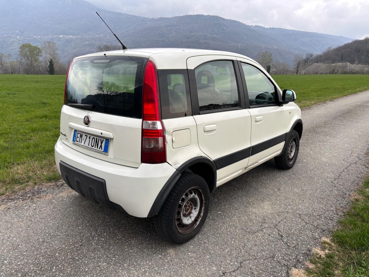 Fiat Panda 1.3 MJT 16V DPF 4x4 Climbing