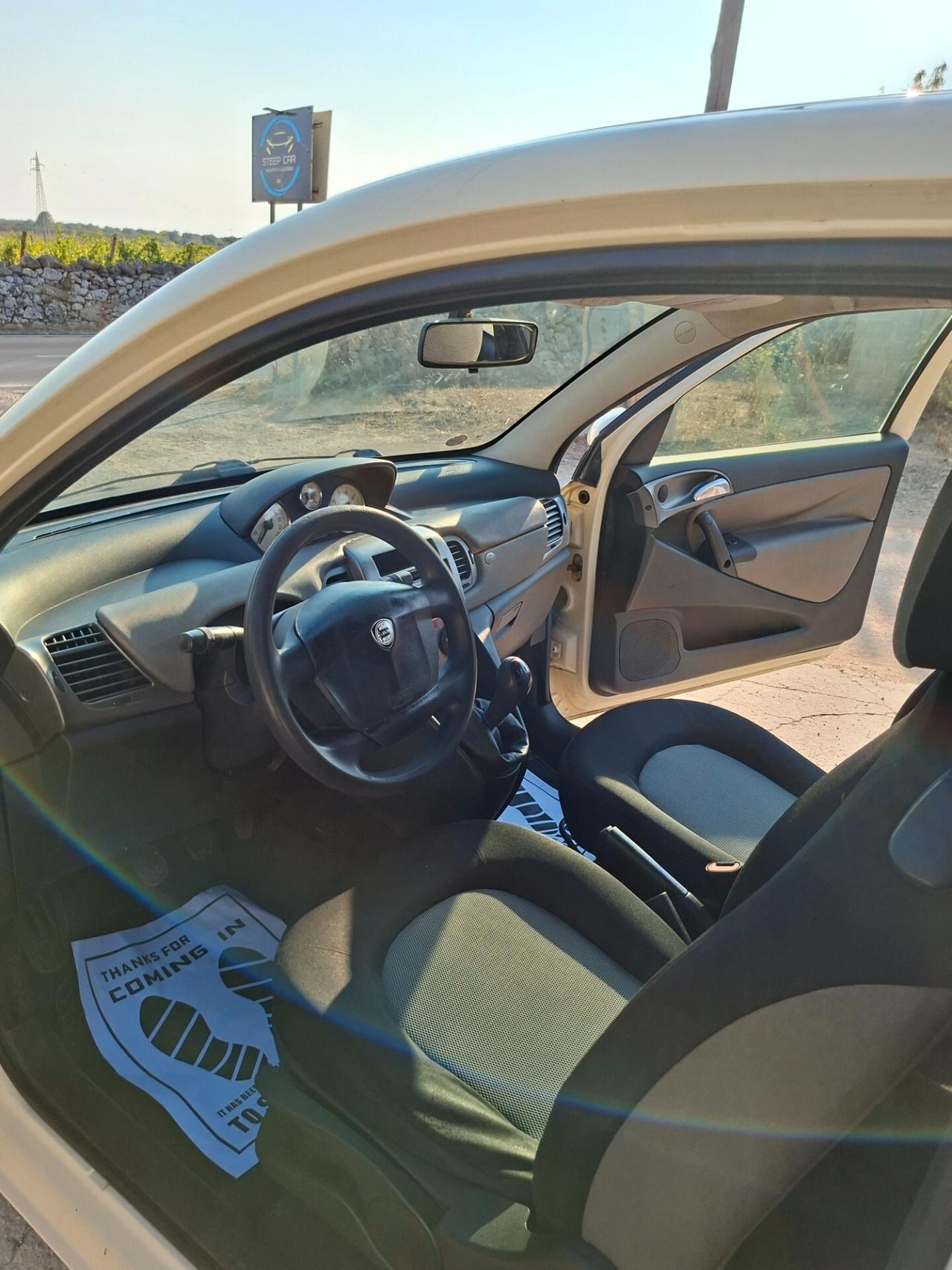 Lancia Ypsilon 1.2 Argento
