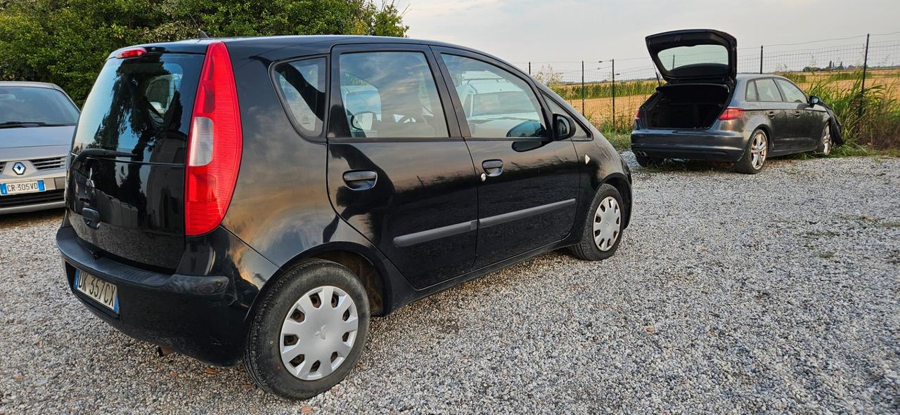 Mitsubishi Colt 1.1 12V 5p. Invite