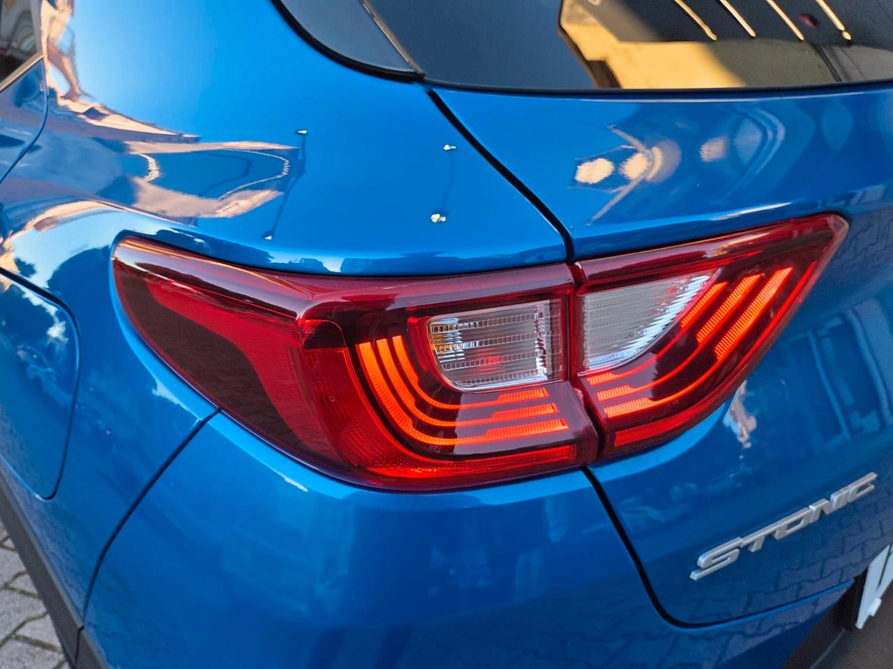 Kia Stonic 1.0 T-GDi 100 CV MHEV iMT GT Line