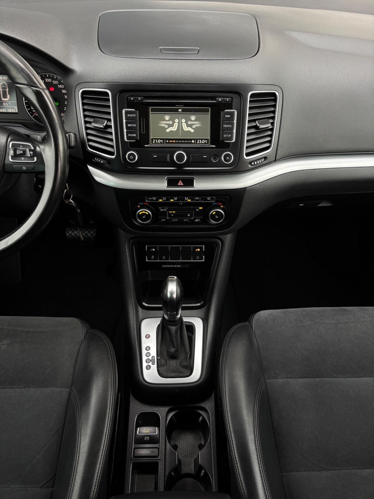 Volkswagen Sharan 2.0 TDI DSG Highline 7 posti