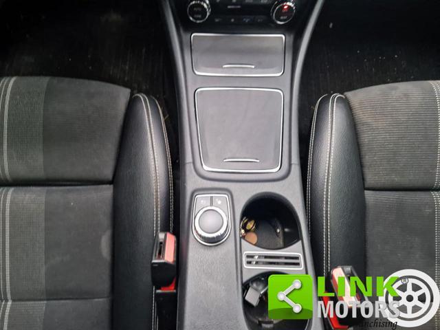 MERCEDES-BENZ A 180 d Automatic Premium