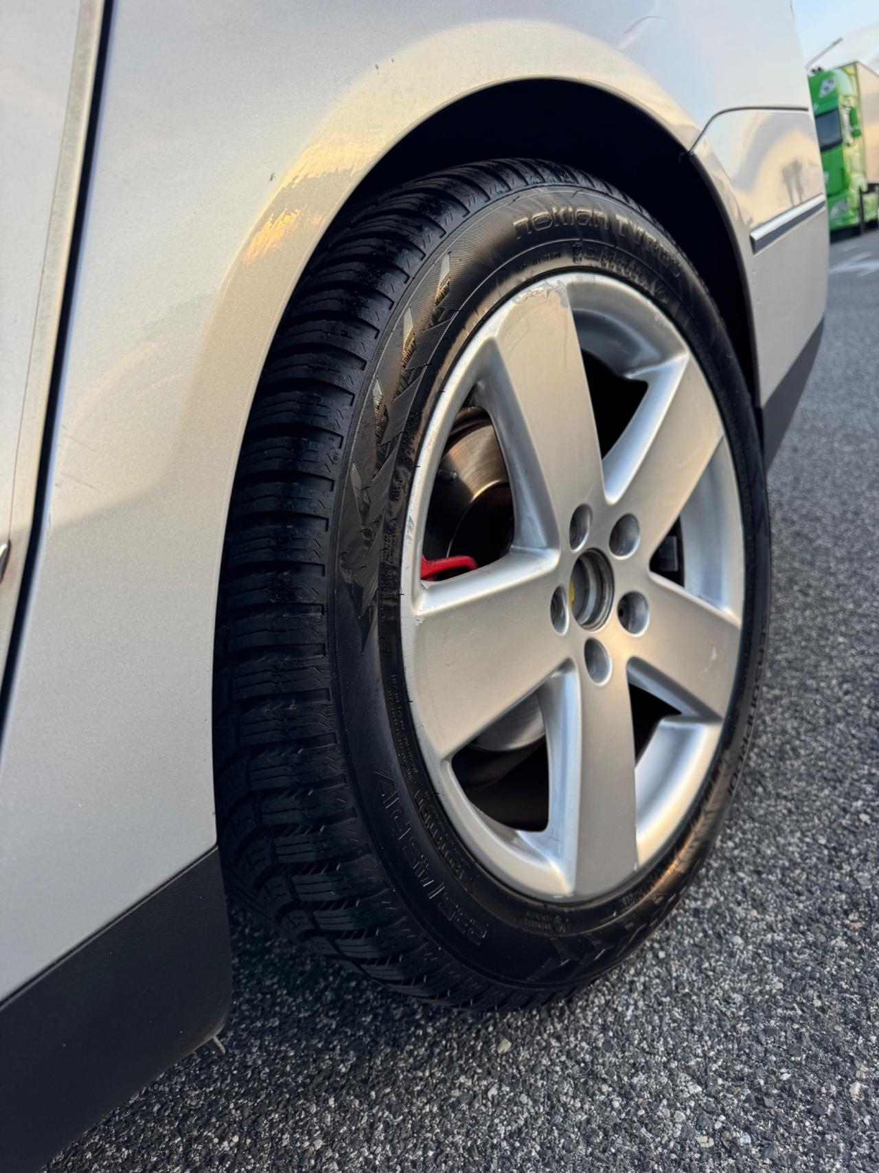 Volkswagen Passat 2.0 16V FSI Var. Comfortline