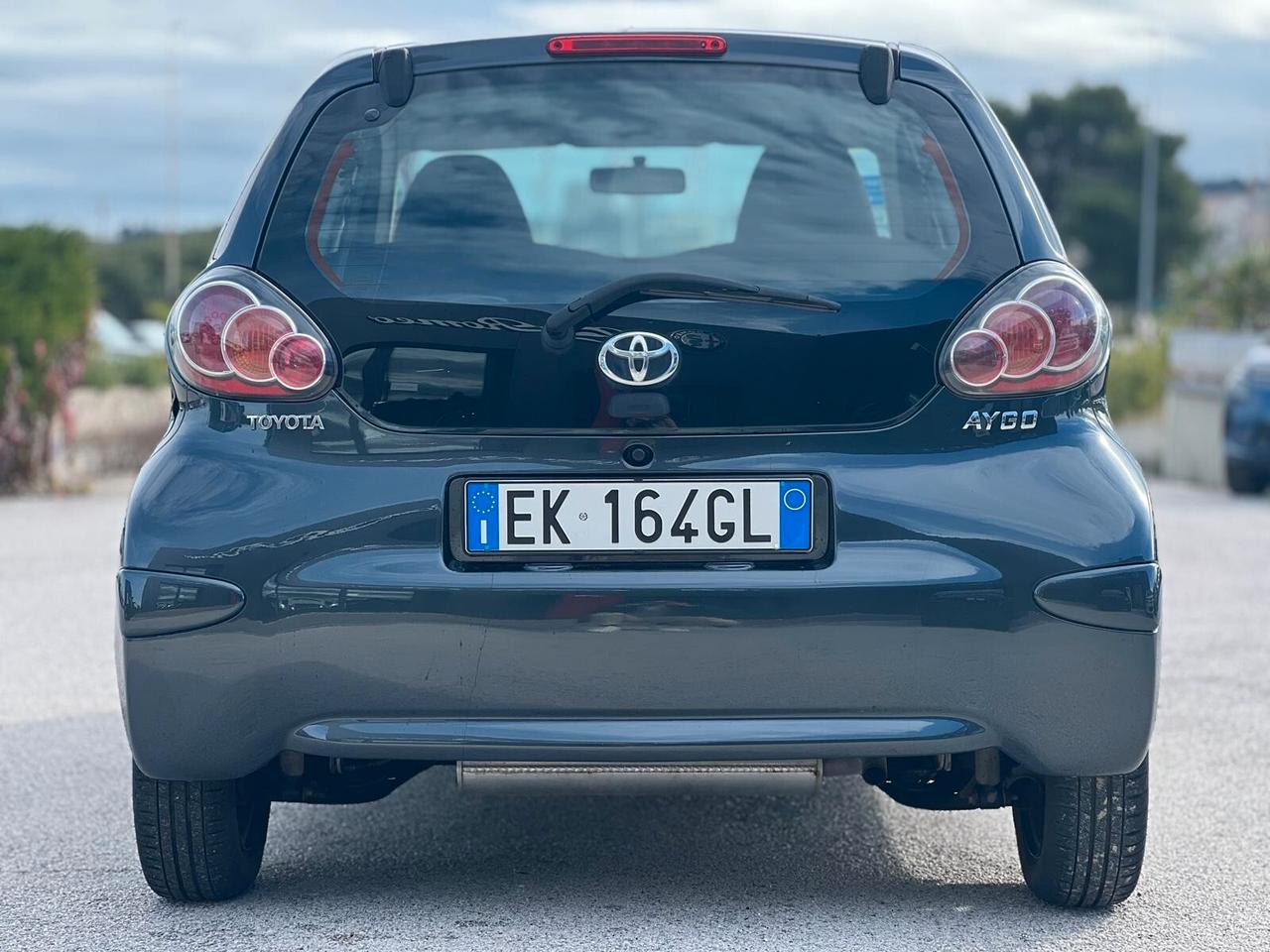 Toyota Aygo 1.0 12V VVT-i 5 porte Now Connect