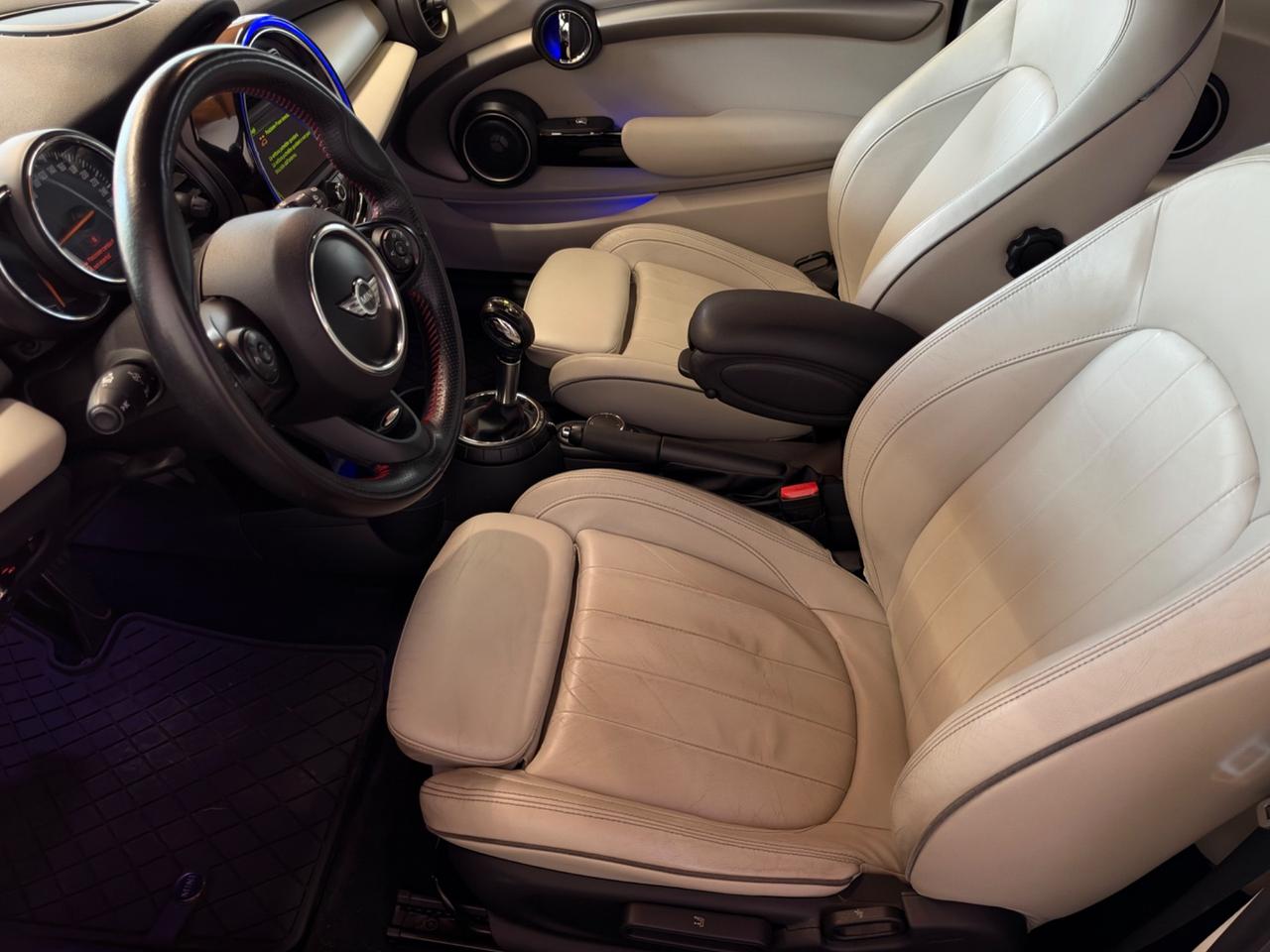 Mini 2.0 Cooper SD John Cooper works - Unipro
