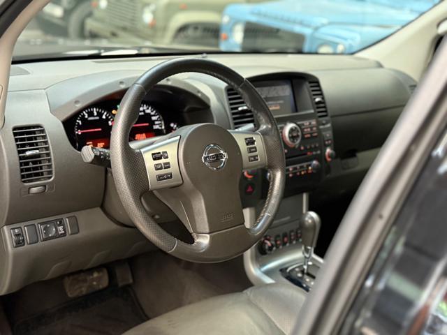 NISSAN Navara 3.0 dCi 4 porte Double Cab LE V6