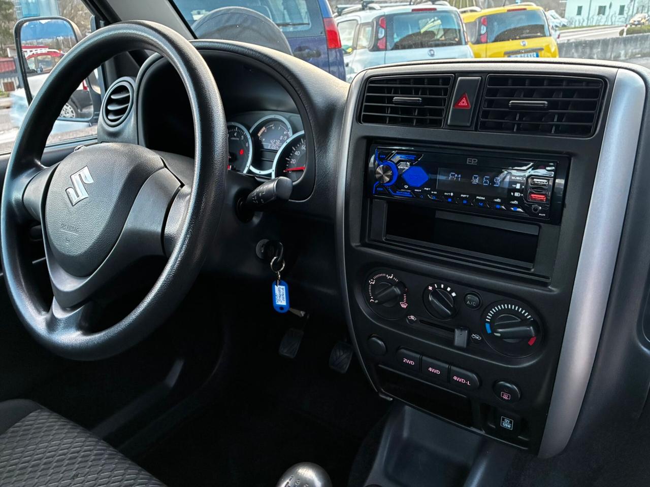 SUZUKI JIMNY 4WD 1.3i 85CV - GANCIO TRAINO