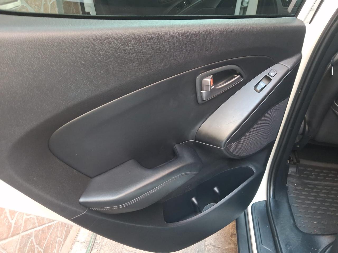 Hyundai iX35 1.7 CRDi 2WD Xpossible - 2014