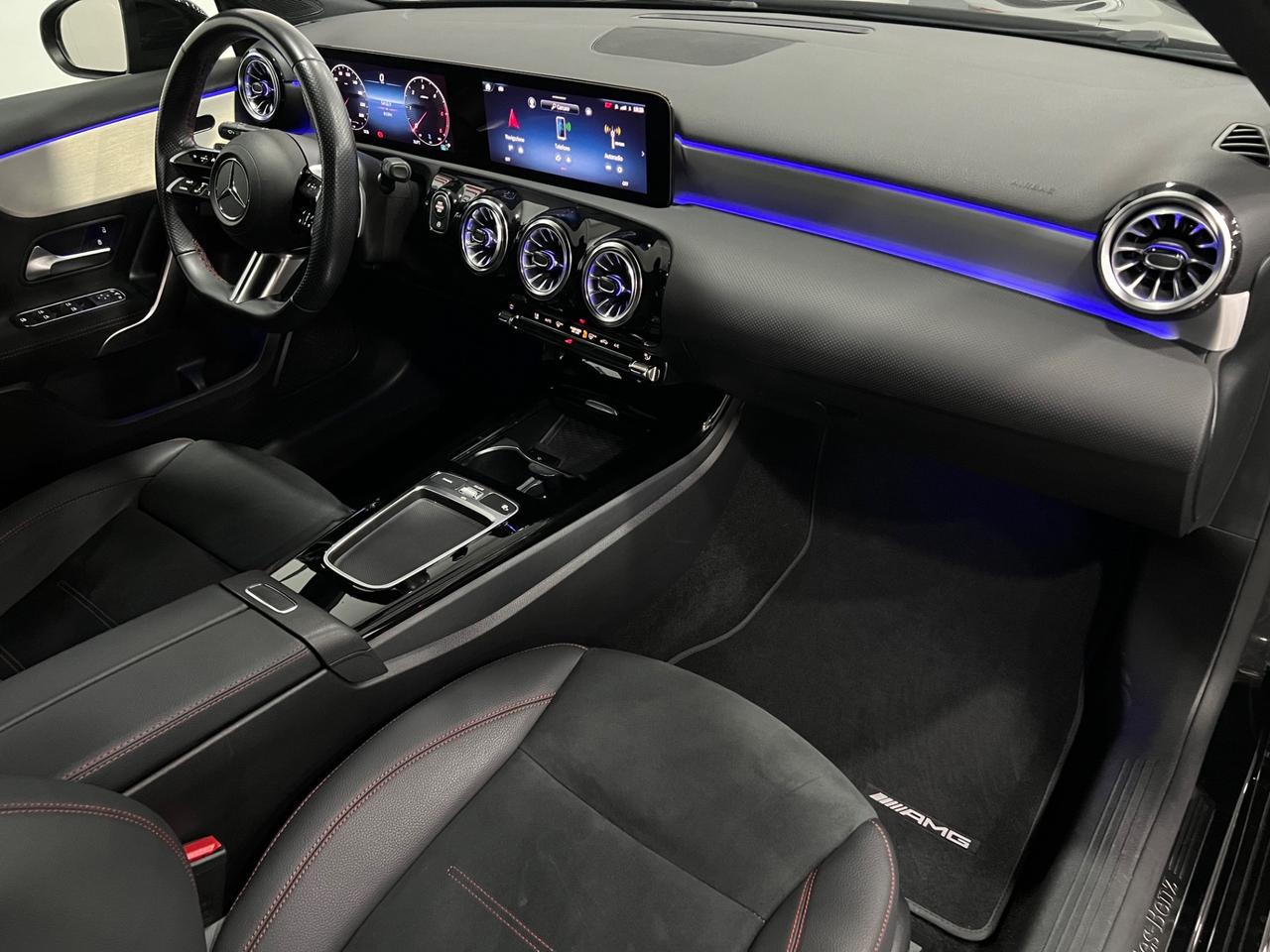 Mercedes Benz A200d Aut. AMG Line Premium 150 cv